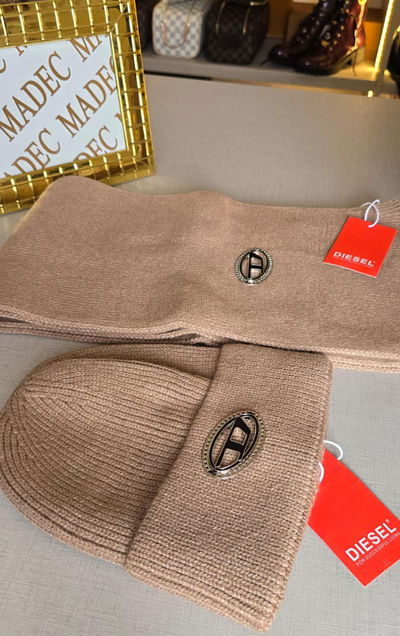 Gorro+Bufanda Diesel Largo1.50cm Ancho22cm