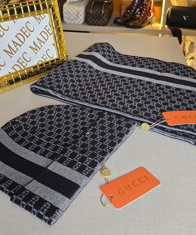 Gorro + Bufanda Gucci  Largo 1.64 cm Ancho 29 cm