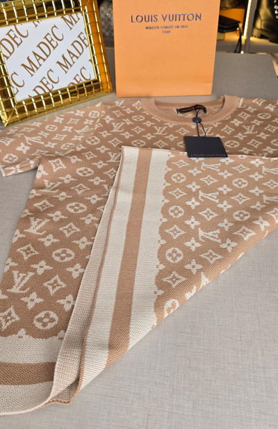 Remera Louis Vuitton Beige Hilo Unisex  Talle M 