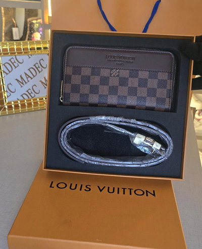 Billetera + Cinto Louis Vuitton Línea Masculina 