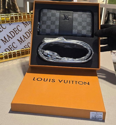 Billetera + Cinto Louis Vuitton Línea Masculina 