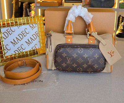 Cartera /Baúl Louis Vuitton Beige