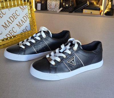 Zapatillas Guess Negra 
