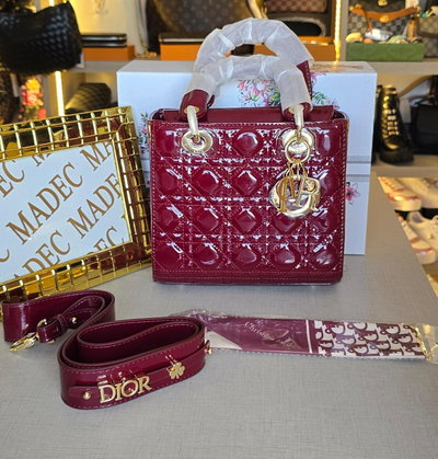 Cartera Lady Dior Charol Bordo