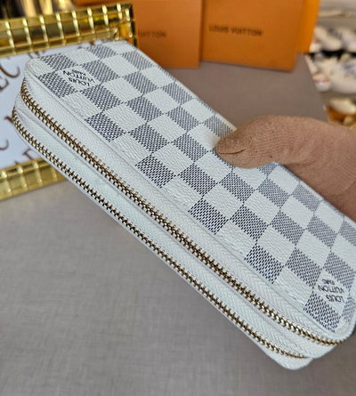 Billetera Dama Louis Vuitton Blanca Doble Cierre