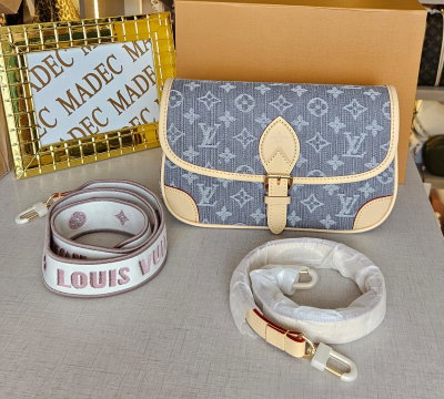 Bandolera/ Cartera Louis Vuitton Jeans Claro