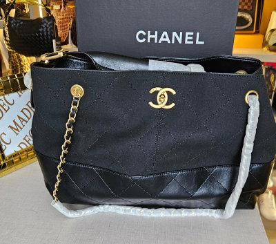 Cartera Chanel Cadenas Doradas
