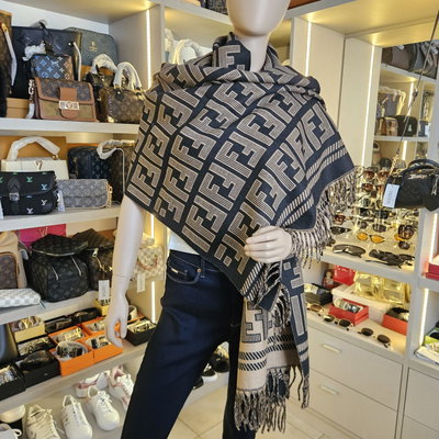 Pashmina Fendi Marrón / Negra
