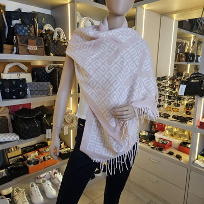 Pashmina Givenchy