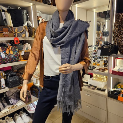 Pashmina Louis Vuitton con Relieve