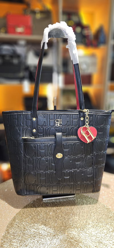 Carolina Herrera Negra 