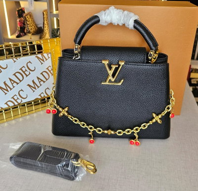 Cartera Louis Vuitton Negra/Cerezas