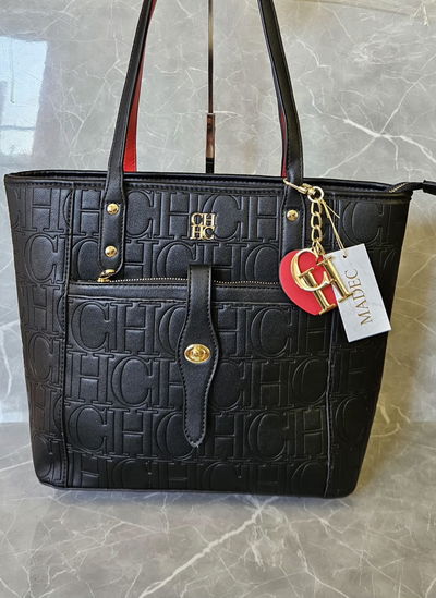 Carolina Herrera Negra 