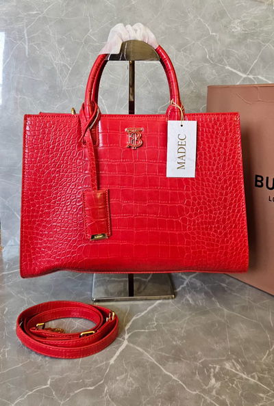 Cartera Burberry Roja