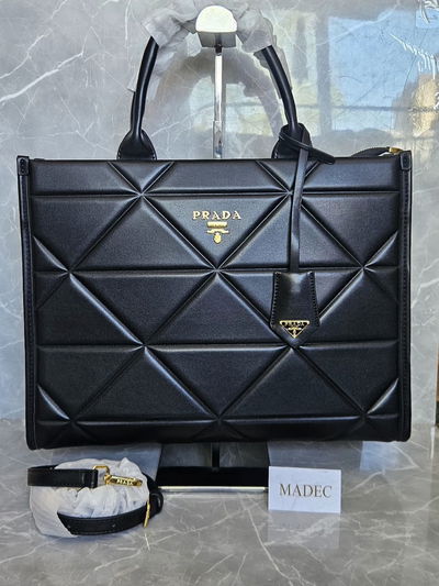 Cartera Prada Triángulos Negra