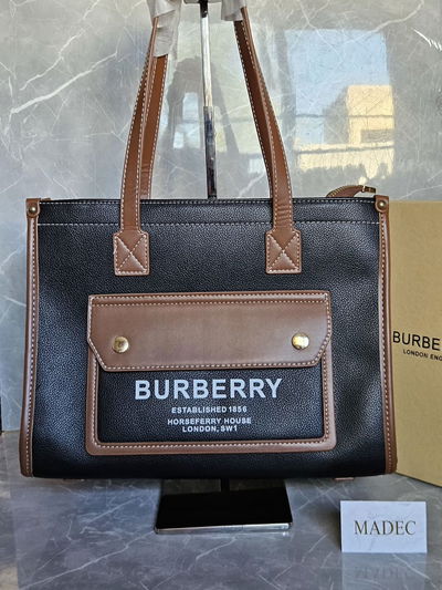 Cartera Burberry Negra con Marrón