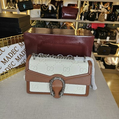 Cartera Gucci Blanca/suela