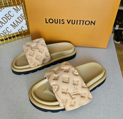 Sandalias Louis Vuitton Beige