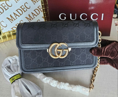 Cartera Gucci Negra