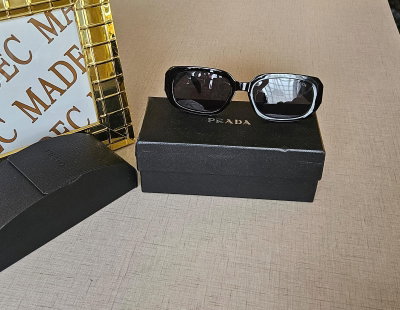Gafas Prada
