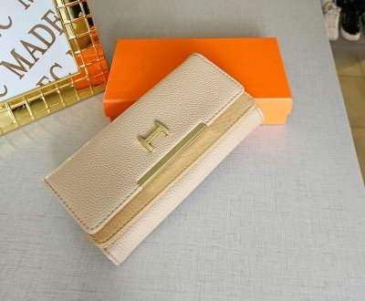 Billetera Hermes Beige Herajes Dorados 