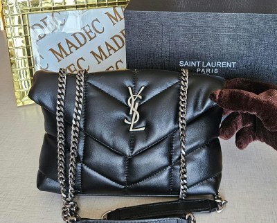 Cartera/Bandolera Yves Saint Laurent Negra Herrajes Plata