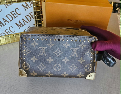 Neceser Louis Vuitton Monograma Marrón 