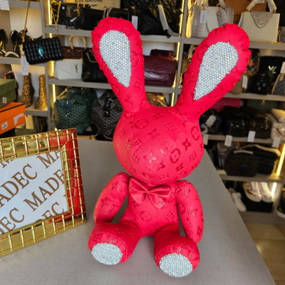 Conejo Decorativo Louis Vuitton Rojo