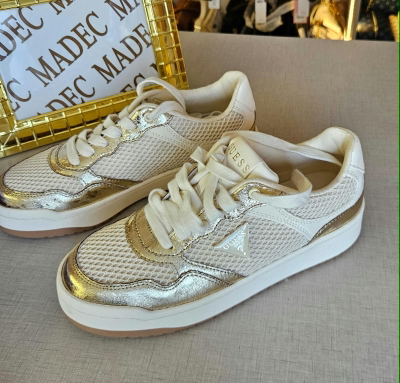 Zapatillas Guess Doradas Original 38/5 