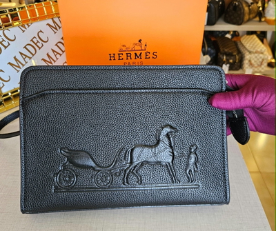 Sobre Hermes Negro    