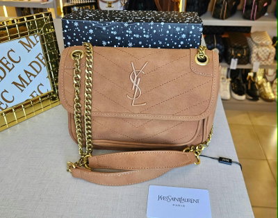 Cartera Yves Saint Laurent Gamuzada