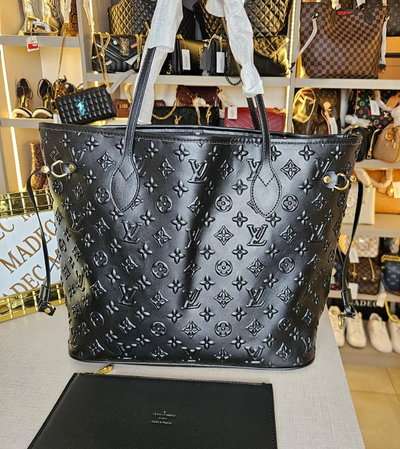 Cartera Neverfull Louis Vuitton Relieve Negra