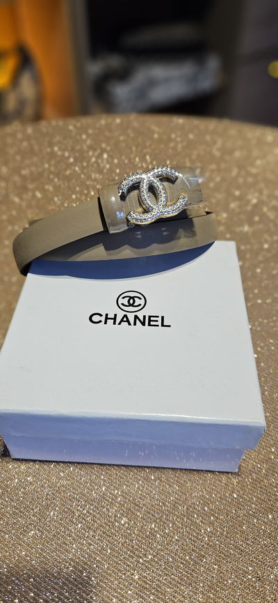 Cinturon Chanel Beige