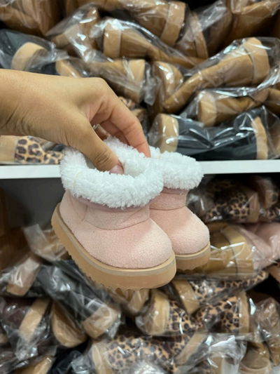 PANTUBOTAS ROSADAS