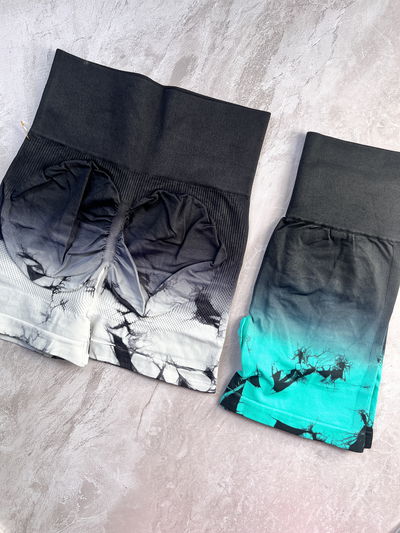 SHORT BLACK/BATIK