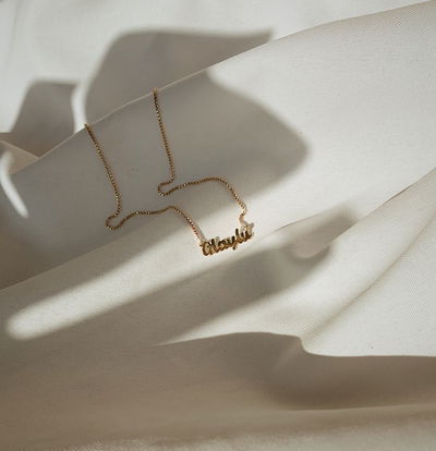 Cadena Nombre Dorado 