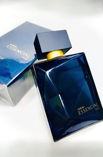 Essencial Oud masculino