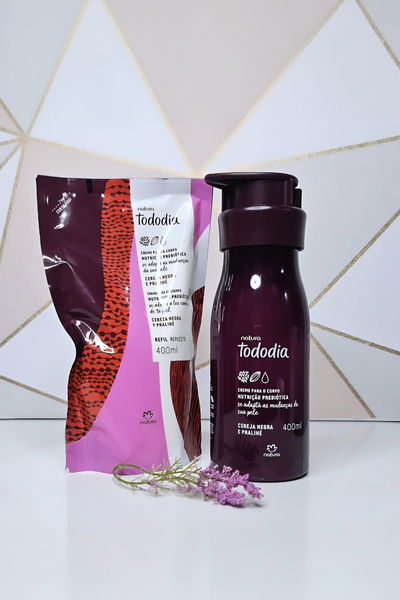  Kit Crema corporal Cereza Negra & Praline + Repuesto