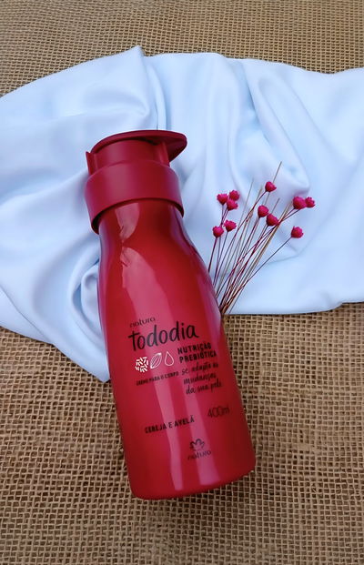 Crema corporal Cereza y avellana 400ml 