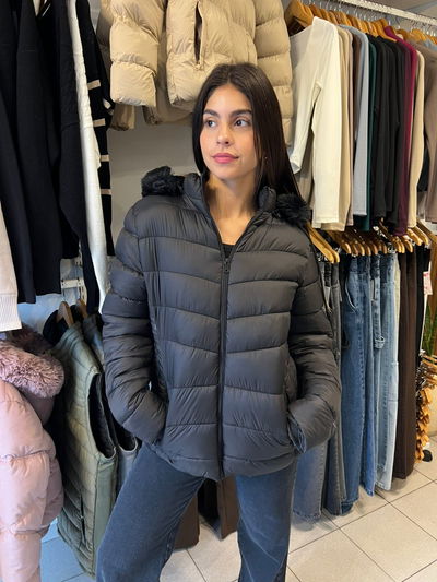 Campera canelon negra