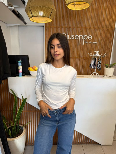 Remera blanca basica