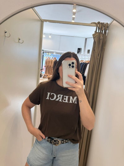 Remera Merci