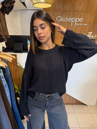 sweater linea negro