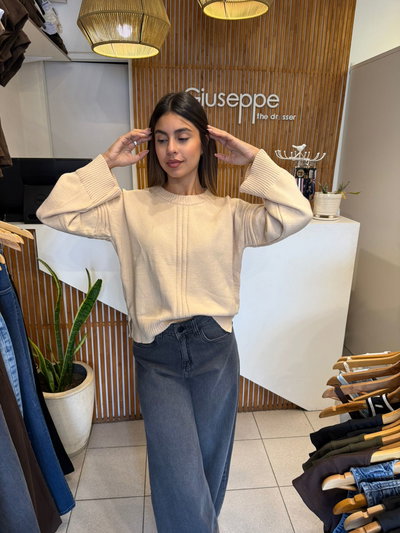sweater linea crema
