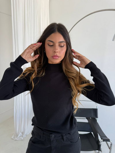 SWEATER LISO NEGRO