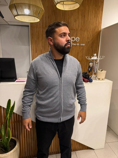SWEATER CAMPERA GRIS