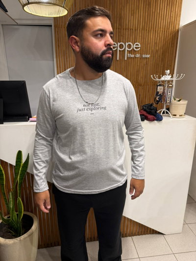 REMERA MANGAS LARGAS GRIS 