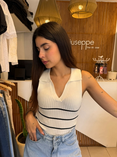 MUSCULOSA CHOMBA DE HILO BEIGE