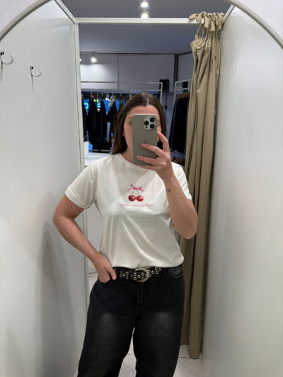 REMERA CEREZAS