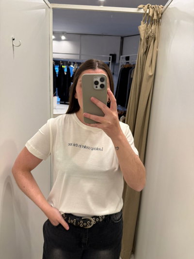 REMERA LOOKING
